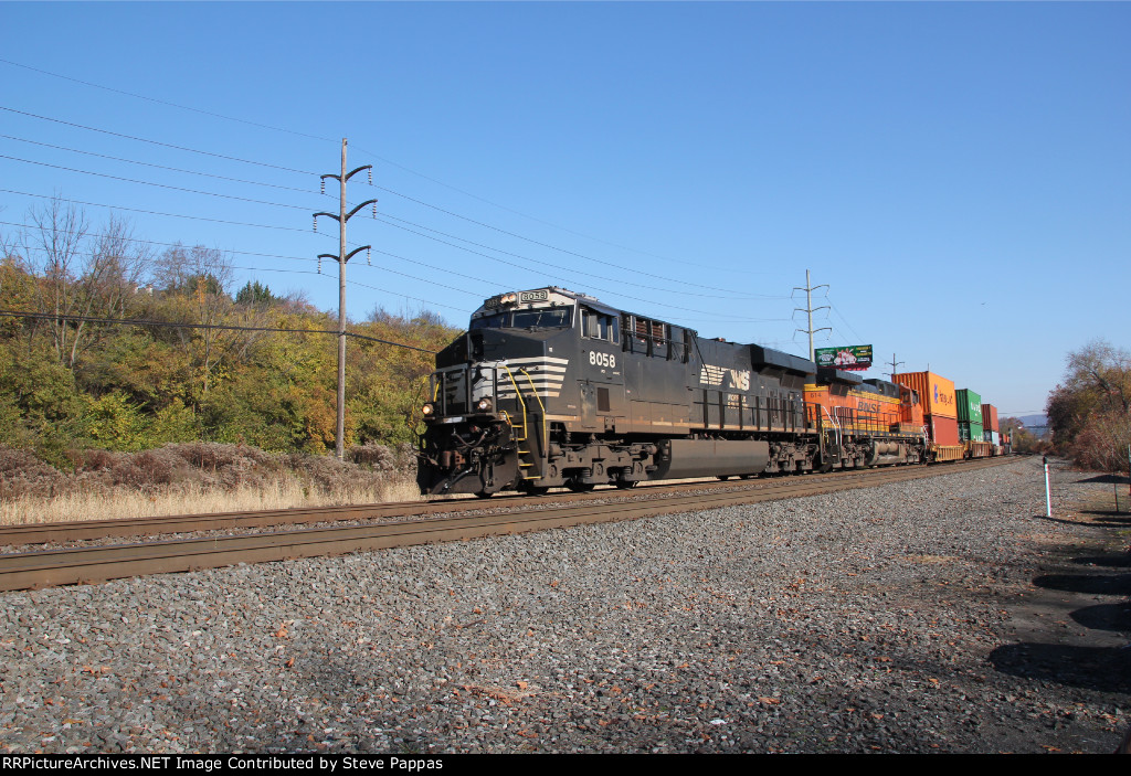 NS 8058 and BNSF 614